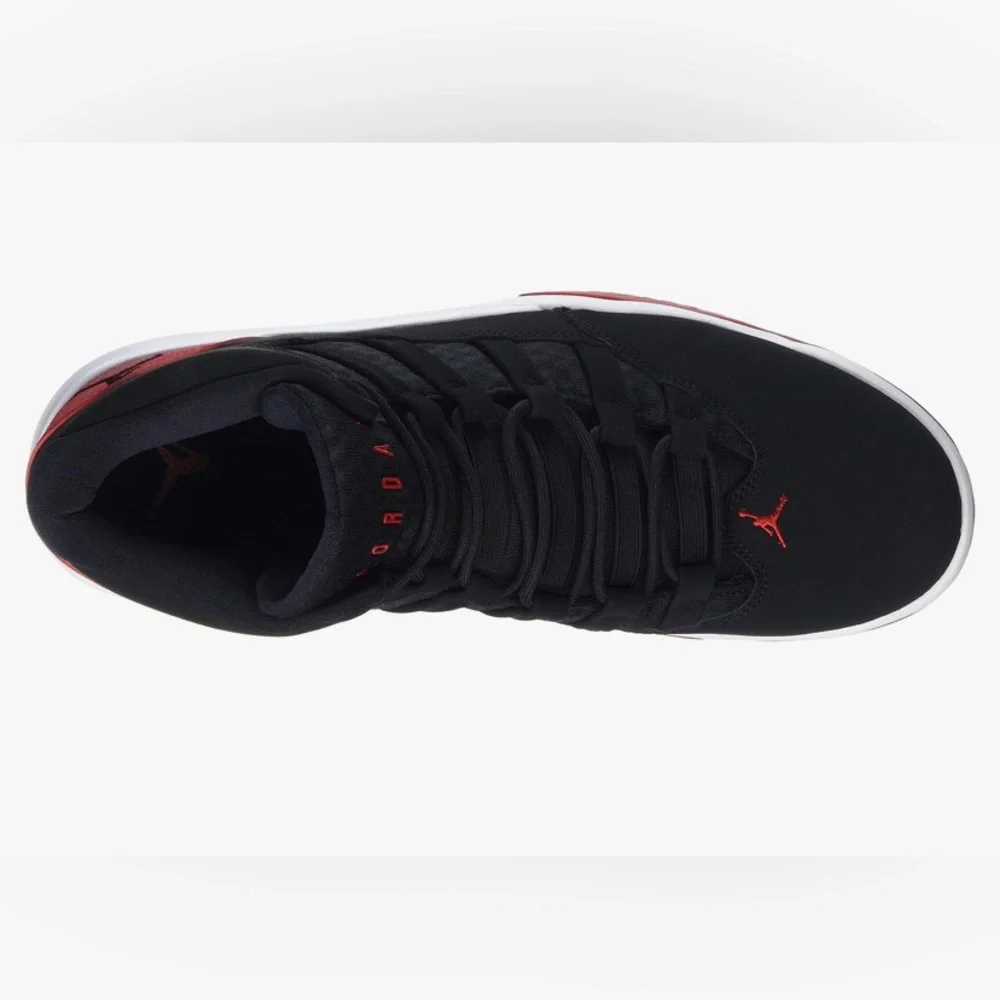 New Jordan Men's red & black Max Aura Black Basketball Shoes